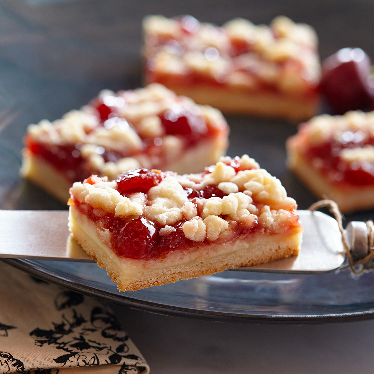 Cherry Cream Cheese Bars