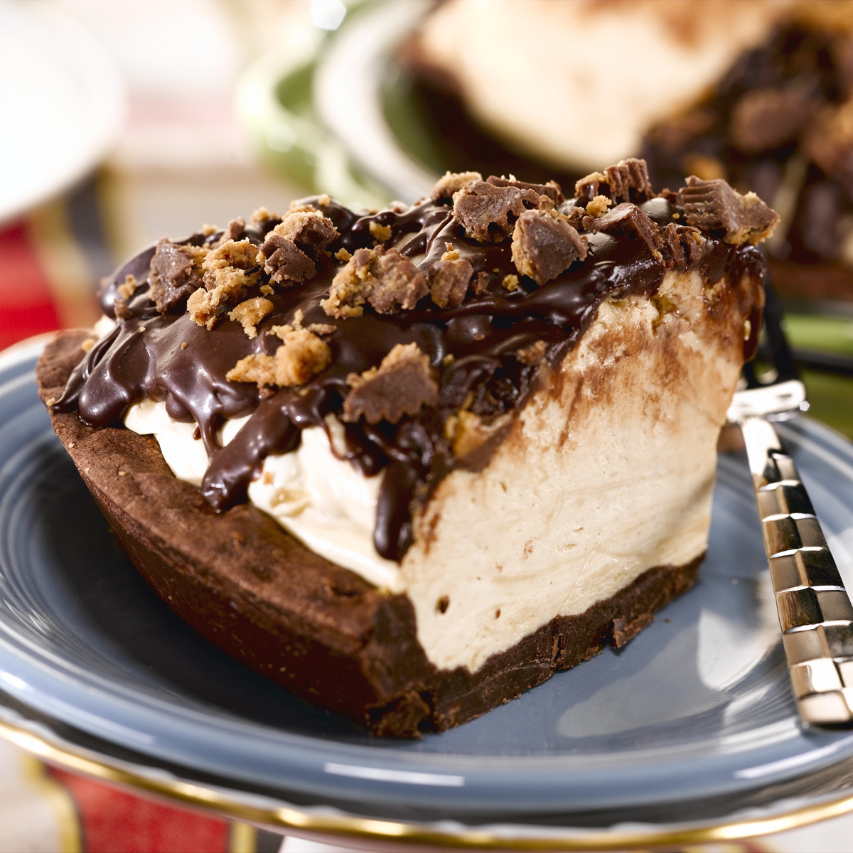 Peanut Butter Cup Icebox Pie